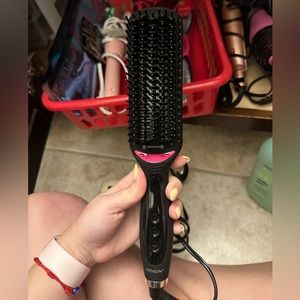 Revlon Hair Straightening and Styling Brush